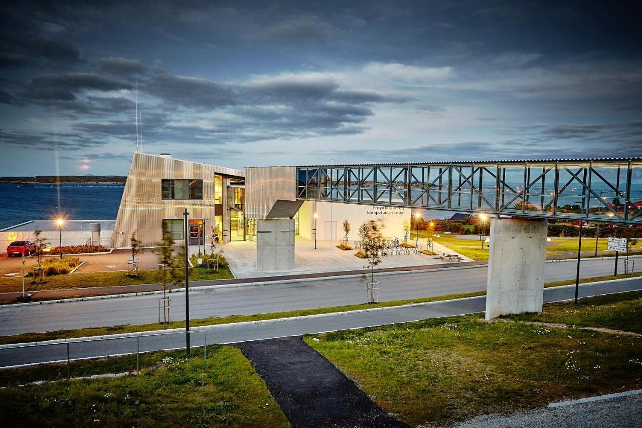 Modern Apartment With Seaview Hammarvika Exteriér fotografie